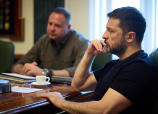 Зеленский объявил перезагрузку Офиса президента после обысков у Ермака