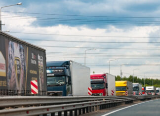 Логистический коллапс: как проверки на границе с Казахстаном парализовали китайский импорт в Россию