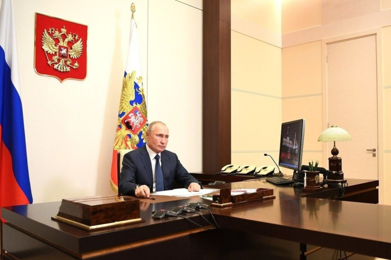 Путин панически боится и копирует Саддама Хусейна – Fox News