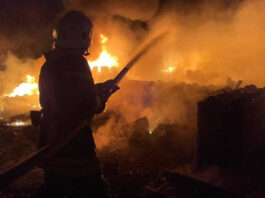 Российские оккупанты атаковали микроавтобус спасателей на Запорожье: четыре человека пострадали