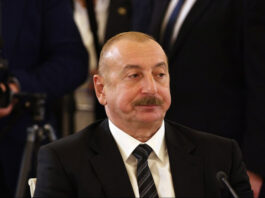 Дипломатический скандал: Азербайджан обвиняет Россию в преднамеренных ударах по посольству в Киеве