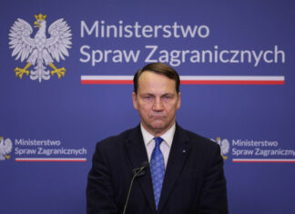 Сикорский разоблачил политических спекулянтов: Кремль пытается расколоть Евросоюз через дезинформацию