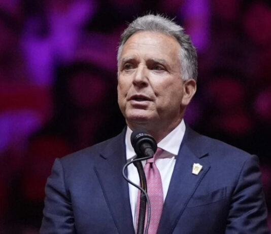 Спецпредставитель США Уиткофф едет в Москву для обсуждения мирного плана по Украине