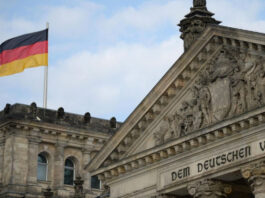 Германия ужесточает правила: беженцы из Украины столкнутся с сокращением социальных выплат