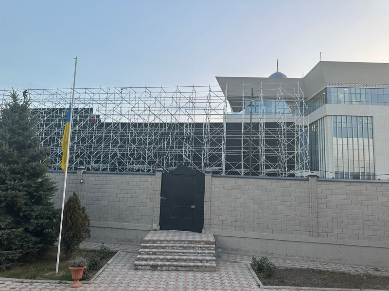 Установка LED-экрана