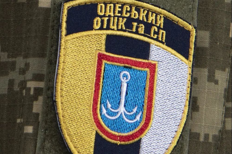 ​Взрыв в ТЦК Одессы: мужчина, принесший бомбу в центр, не выжил