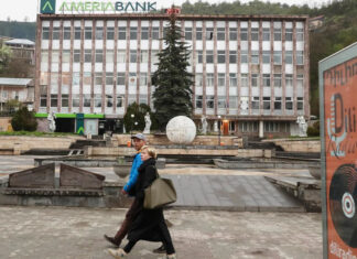 Финансовая блокада россиян: Как банки Армении и Сербии ужесточают правила обслуживания