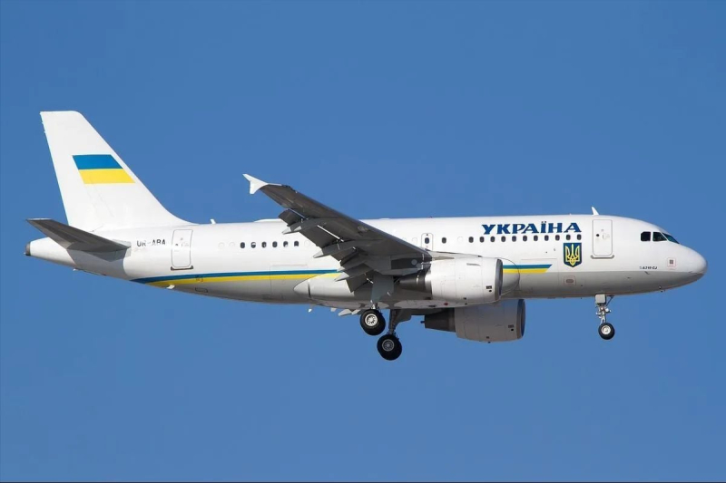 Четыре военных дрона подстерегали самолет Зеленского над Ирландией