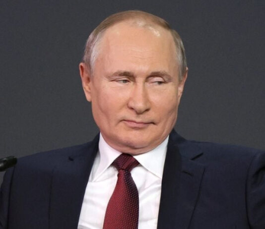 Операция «Дезинформация»: Как Кремль инсценирует атаку дронов для срыва мирных переговоров