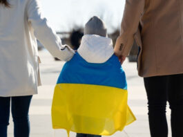 Спасти детство: как украинские активисты вывозят несовершеннолетних из зоны российской оккупации