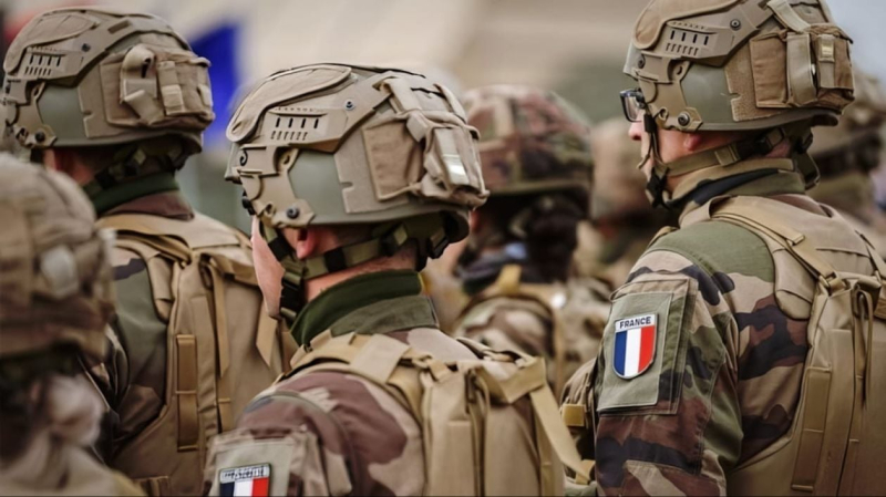 Французские войска тайно прибыли на Донбасс &ndash; Paris Match раскрывает детали