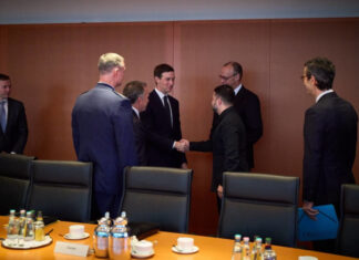 Дипломатический прорыв: Зеленский и американские эмиссары провели пятичасовые переговоры в Берлине