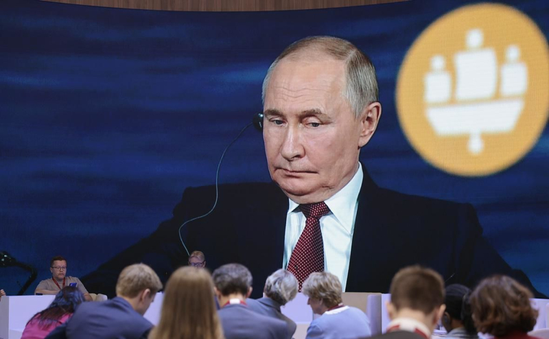 Российская промышленность посыпалась: официальные цифры подтверждают обвал