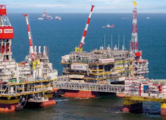 СБУ разгромила ключевую нефтяную платформу России в Каспийском море: добыча полностью парализована