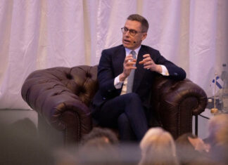 Стубб экстренно меняет планы: дипломатический прорыв в Берлине на фоне украинского кризиса