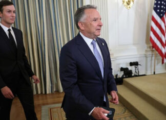 Трамп отправляет нестандартных переговорщиков в Москву для прорыва по украинскому вопросу