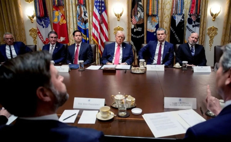 Трамп планировал создать альтернативу G7 c Россией и хотел