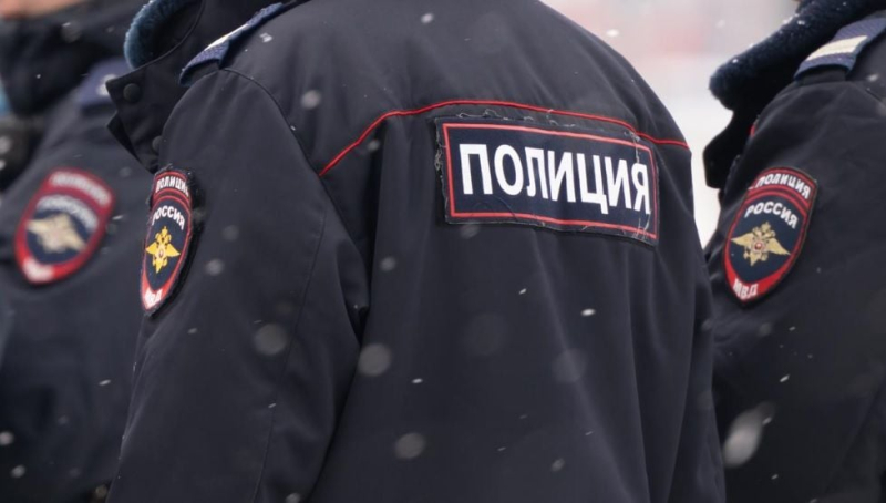 Последствия взрыва автомобиля генерал-майора Сарварова