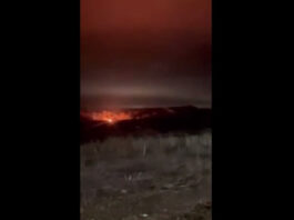 Аварийный блэкаут в Аксае: электроподстанция охвачена пожаром, коммунальные службы экстренно реагируют