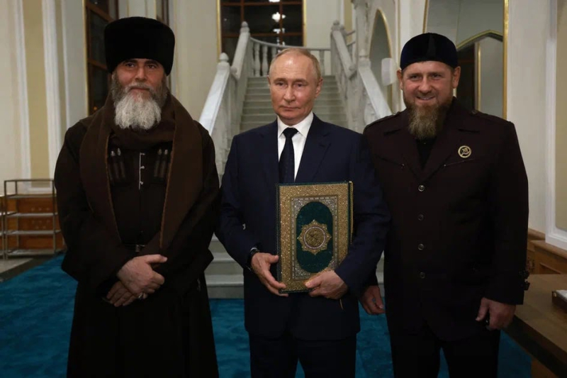 Путин и слухи о принятии ислама