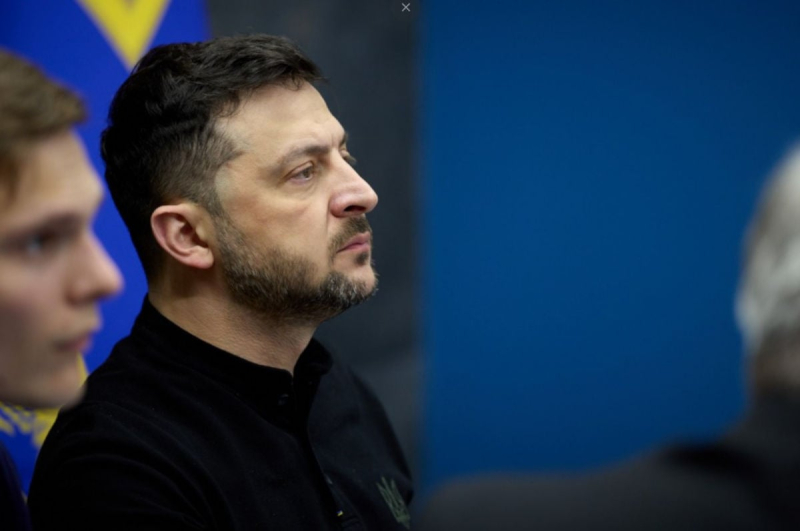 Зеленский о Донбассе в контексте мирных переговоров: вопрос очень горячий