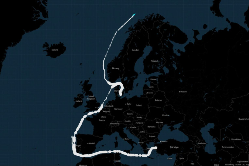 ​Нефтяной танкер-фантом сделал резкий разворот у вод Германии и направляется в РФ, — Bloomberg