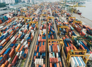 Параллельный импорт в России рушится: объемы упали вдвое на фоне жестких таможенных мер