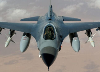 Война в воздухе: почему украинские F-16 маневрируют, чтобы выжить