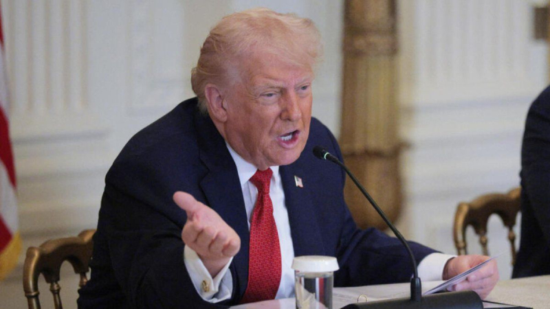 Трамп объявил торговую войну союзникам за переброску европейских войск в Гренландию