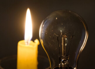 Массированный удар РФ: Чернигов погрузился во тьму после атаки более 370 дронов