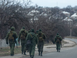 Жестокая дисциплина: В 205-й бригаде РФ солдат сажают в