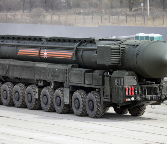 Путин атаковал Львов ракетой ‘Орешник’: раскрыты истинные цели Кремля