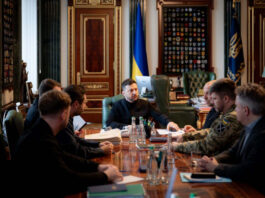 Зеленский анонсировал трехсторонние переговоры: дата и перспективы мирного урегулирования