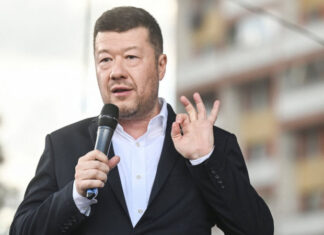 Украинские беженцы в Чехии: Парламент обнажил системные проблемы миграционной политики