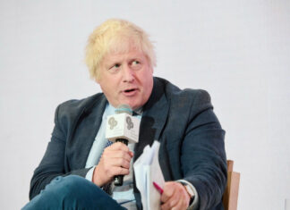 Джонсон призвал Запад экстренно поддержать Украину небоевыми подразделениями