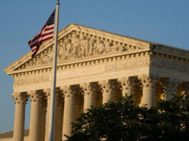 Верховный суд США поставил точку: Трамп незаконно ввел глобальные торговые пошлины