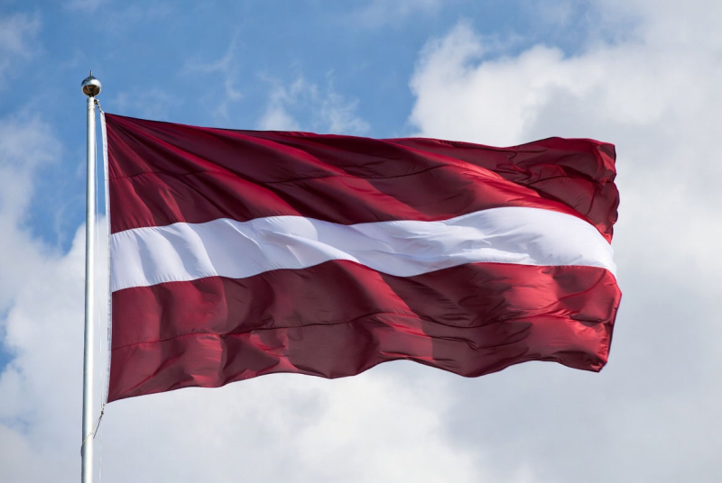 Латвия закрывает стратегические отрасли для граждан РФ и Беларуси