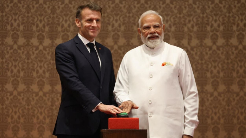 Дипломатическая миссия Макрона