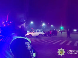 Теракт в Николаеве: на АЗС взорвались полицейские автомобили с правоохранителями