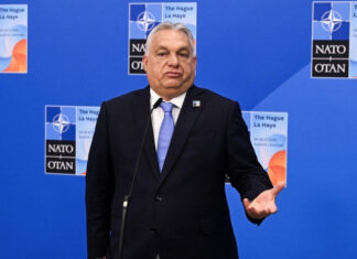 Орбан обвинил Украину в политическом шантаже накануне выборов