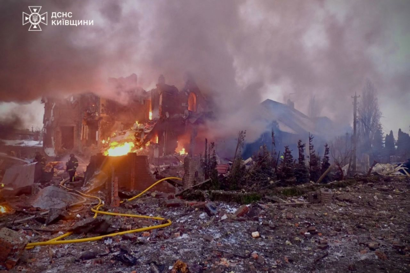 Массированный удар: Россия атаковала Украину 345 ракетами и дронами за одну ночь