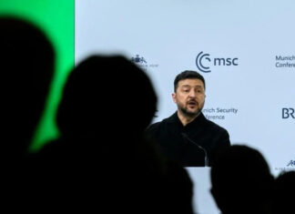 Зеленский в Мюнхене призвал Европу лишить Путина финансовой опоры и «теневого флота»