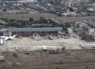 Украинская атака разгромила стратегический авиазавод в Крыму: два цеха уничтожены