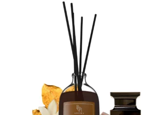 Мистецтво створення атмосфери: як аромадифузори з паличками змінюють сучасний простір Елегантний аромадифузор з паличками в сучасному інтер'єрі