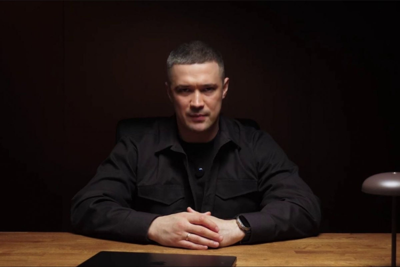 Михаил Федоров выступает с обращением