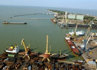В Генштабе ВСУ раскрыли подробности удара по стратегическому нефтяному хабу в порту Ейска