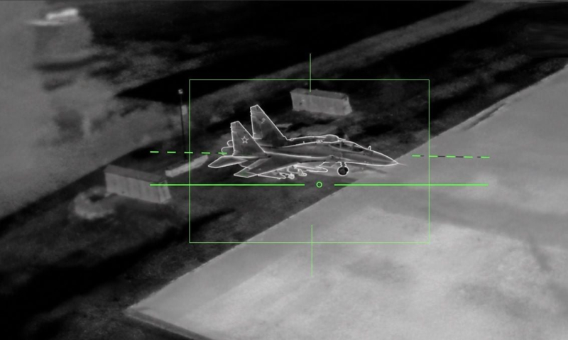 Мадяр добил два российских истребителя прямо на авиабазе: Су-33 и МиГ-29 взорваны