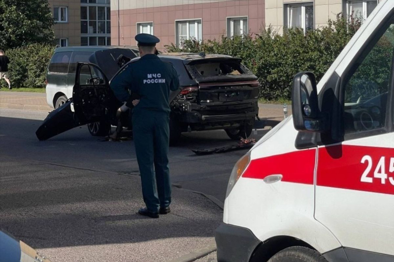 Машина ехала 20 м после взрыва: новые детали ликвидации подполковника ВКС РФ в Питере
