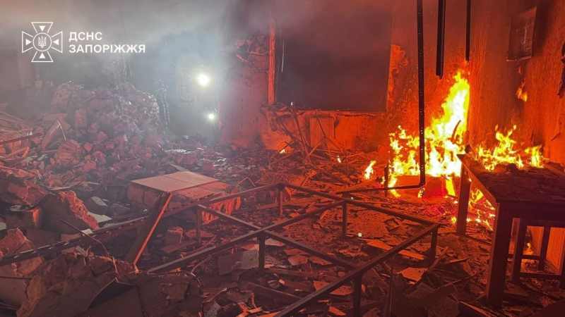 Последствия обстрелов в Запорожье
