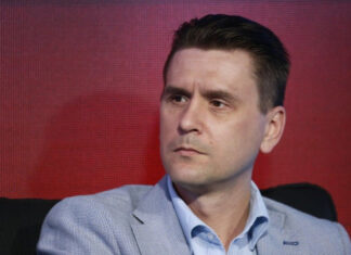 Аналитик Коваленко назвал снятие защиты с памятника Дюку де Ришелье в Одессе «полным идиотизмом»